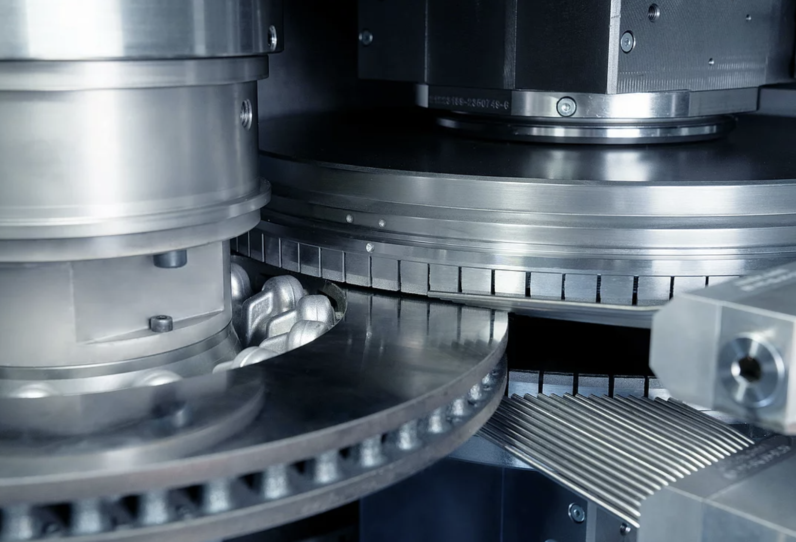 EMAG at the GrindingHub 2024 – Grinding technology for the low-emission mobility of the future
